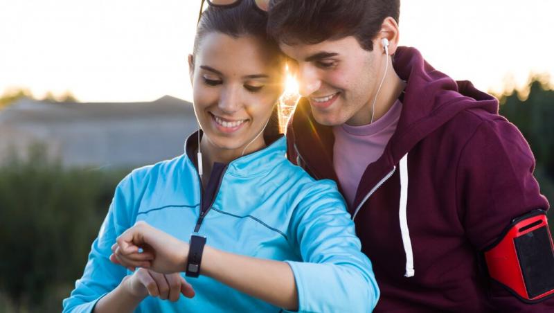 Ceasuri inteligente pentru bărbați și femei - gadgeturile tale sportive.