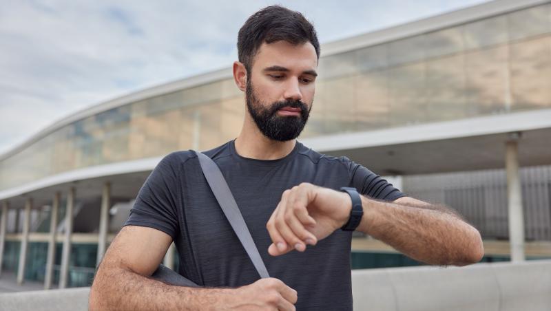 (P) Ceasuri inteligente pentru bărbați și femei - gadgeturile tale sportive