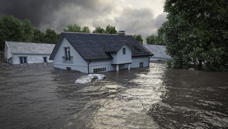 Casă lovită de inundații