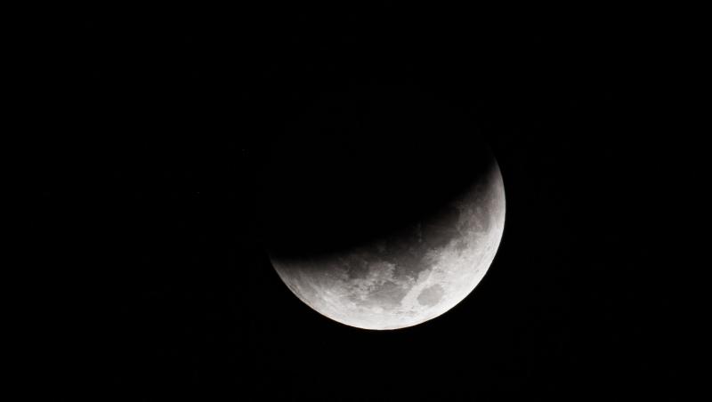 Imagine cu Luna în momentul unei Eclipse