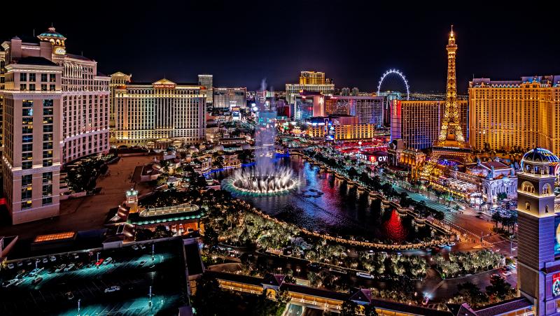 Orașul Las Vegas pe timp de noapte