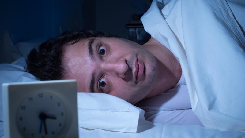 Calitatea somnului este afectată de trecerea la ora de iarnă