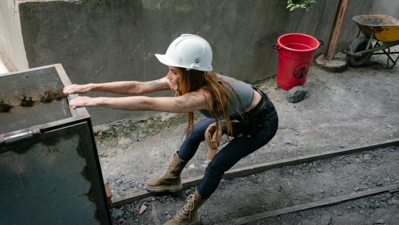 Cum arată casa Sânzianei Negru de lângă pădure. Imagini inedite din interiorul locuinței de vis a concurentei America Express