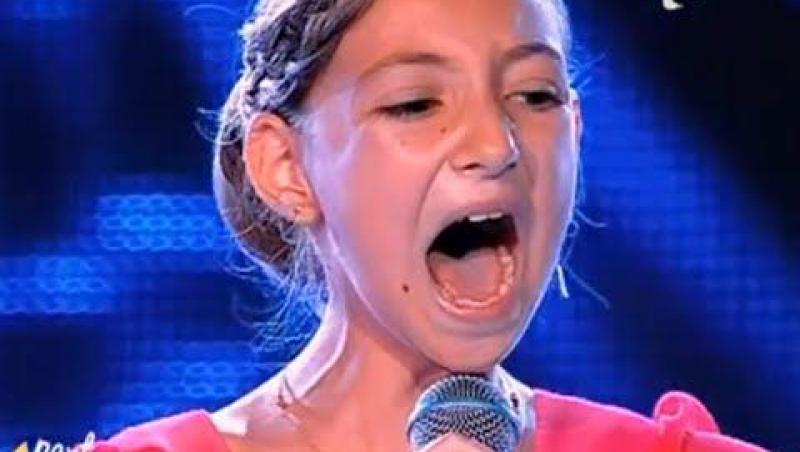 Cum arată Elena Hasna la 10 ani de când a devenit celebră la Next Star. Tânăra se iubește cu un cântăreț cunoscut