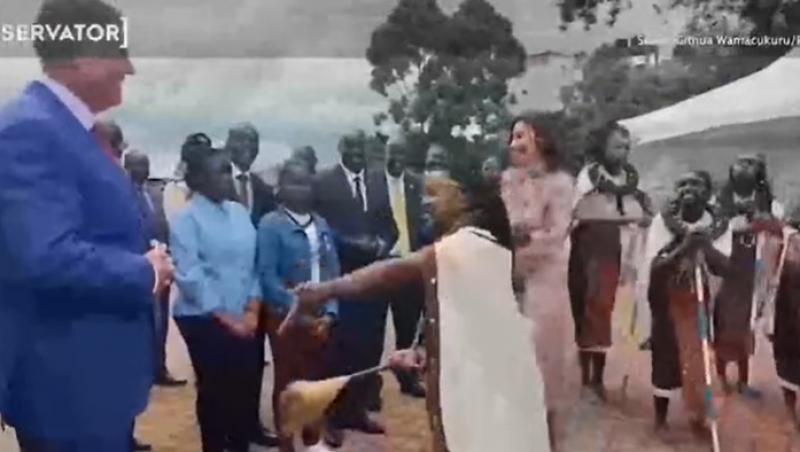 Carmen Iohannis, ținute de mii de euro în vizita în Kenya. Ce a purtat Prima Doamnă în turneu și cum a încălcat protocolul