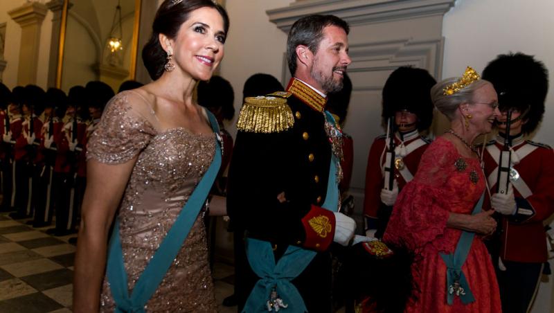 Scandal în casa regală! Un alt prinț moștenitor este acuzat că i-ar fi infidel soției. Cu ce s-a dat de gol presupusa amantă