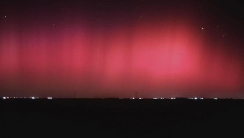 FOTO. Aurora boreală, vizibilă pe cerul din România. Locurile din țară unde a fost observat fenomenul rar