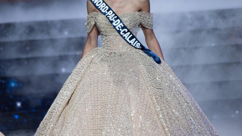 Scandal la Miss Franța 2024. Juraților li se aduc acuzații grave după ce au încoronat-o pe Eve Gilles. Ce o face specială