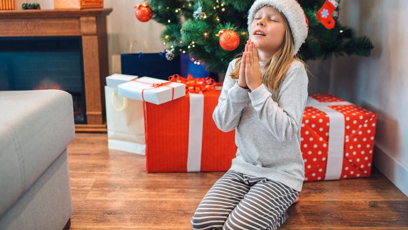 Rugăciunea pe care copiii trebuie să o rostească în ziua de Crăciun. Le aduce liniște, sănătate și protecție