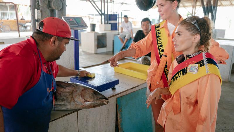America Express, 6 decembrie 2023. Strategia la care a apelat Laura Giurcanu să vândă pește. Ce „avantaj” au Giulia și Vlad Huidu
