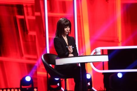 iUmor sezonul 14, 25 februarie. Karla Petre a intrat în pielea unei prezentatoare celebre din România. S-au pus întrebări incomode