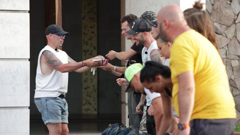 America Express, 6 februarie 2023. Un vrăjitor le-a ghicit concurenților în cărți de tarot. Ce a deranjat-o pe Bie Adam