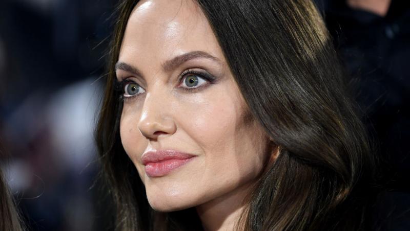 Ea este românca care a machiat-o pe Angelina Jolie. Ce spune Ali Andreea despre tenul actriței: „Are o piele perfectă”