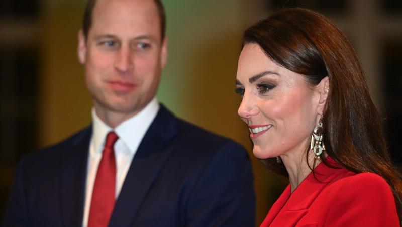Motivul pentru care Kate Middleton și Regina Camilla au purtat roșu la cele mai recente apariții. Ce mesaj încearcă să transmită