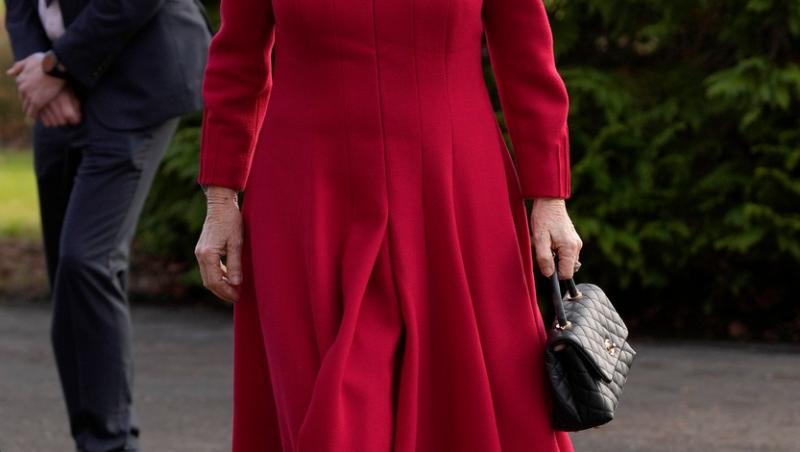 Motivul pentru care Kate Middleton și Regina Camilla au purtat roșu la cele mai recente apariții. Ce mesaj încearcă să transmită