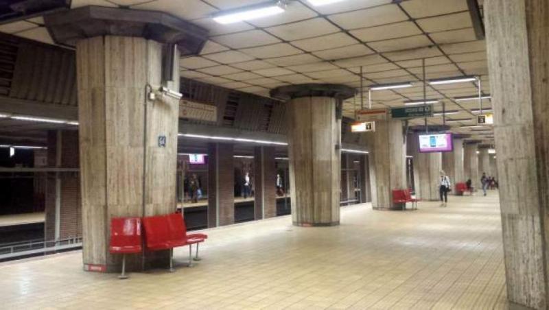 Incident la metrou Constantin Brâncoveanu! Au sosit pompierii după ce clătorii au sunat la 112.