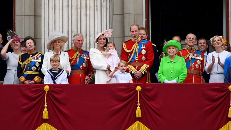 Regele Charles, indecis dacă să-i invite pe prințul Harry și pe Meghan Markle la încoronarea sa. Ce a ales, după lungi dezbateri