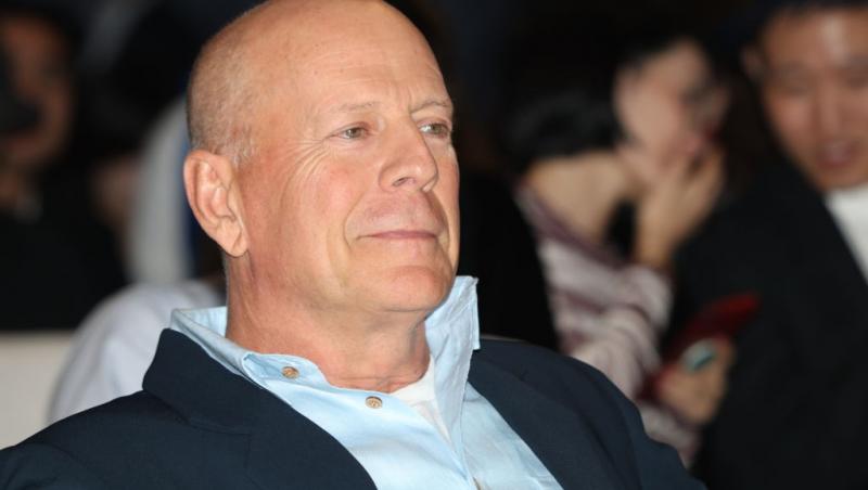 Soția lui Bruce Willis, apel emoționant către jurnaliștii care îl urmăresc pentru a obține exclusivități: „Nu faceți asta”