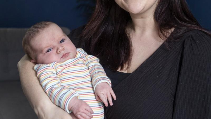 O femeie a născut natural un bebeluș macrosom de 5,89 de kilograme! Cum a arătat copilul la naștere. Imaginile au devenit virale