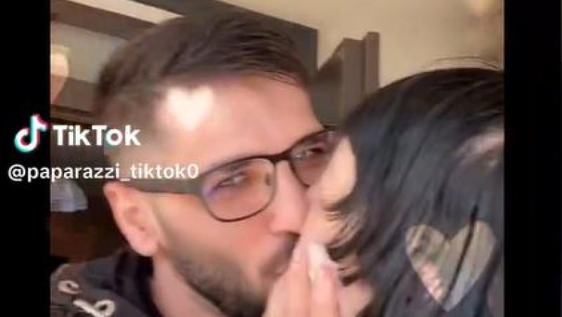 Imagini surprinzătoare cu Popa Elena Luminița. Femeia se pupă pe gură cu un alt tiktoker, de față cu soțul său | VIDEO