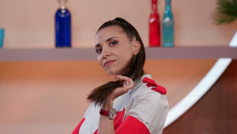 Monica Pușcoiu se numără printre concurenții care au primit o tunică roșie de la chef Sorin Bontea în ediția 21 a sezonului 11 Chefi la cuțite de pe 10 mai 2023