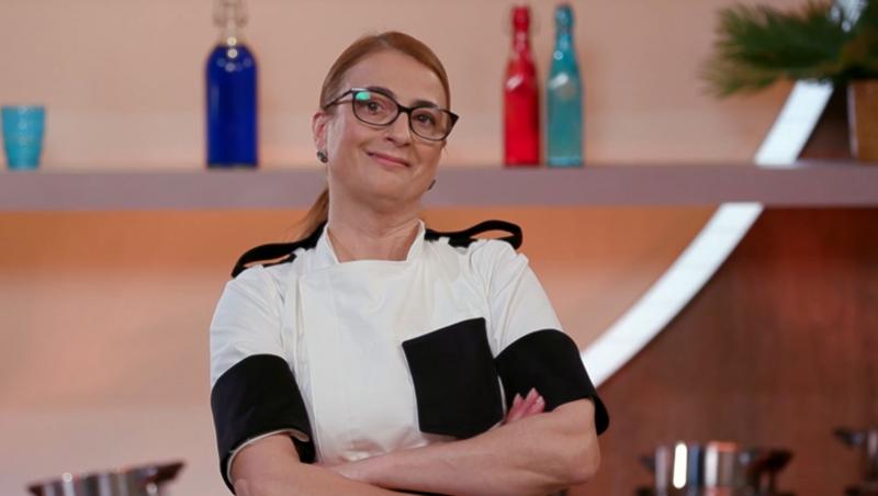 Chefi la cuțite 2023. Cine sunt concurenții din echipa lui chef Cătălin Scărlătescu în sezonul 11. Ei au primit tunica neagră