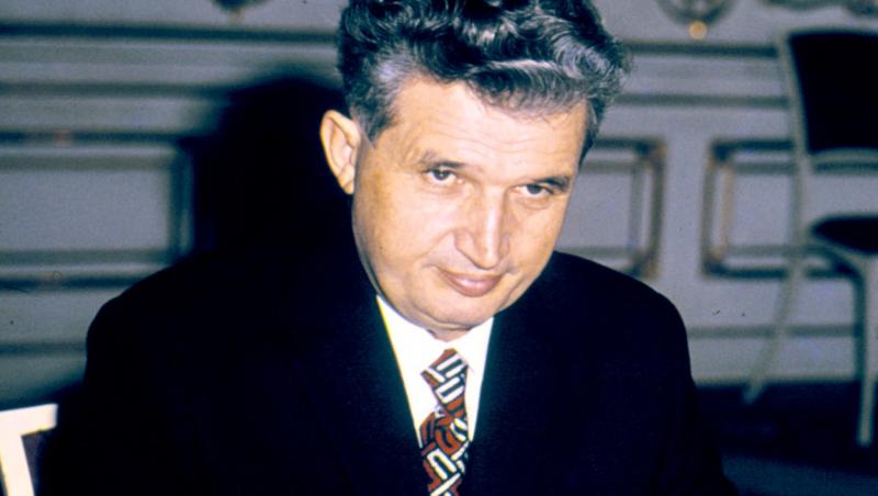 Șapca lui Nicolae Ceaușescu, dar și teza de doctorat a Elenei Ceaușescu sunt scoase la licitație. Care e prețul de pornire