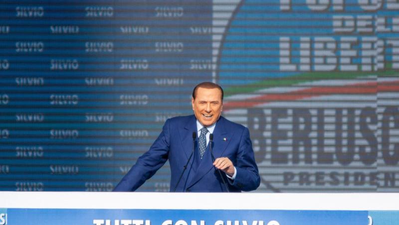„Cavalerul scandalurilor”. Cele mai controversate scandaluri în care a fost implicat Silvio Berlusconi, comparat adesea cu Trump
