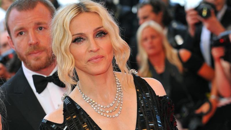 Madonna și-a amânat turneul mondial, după ce a fost găsită în stare de inconștiență. Cu ce probleme de sănătate se confruntă