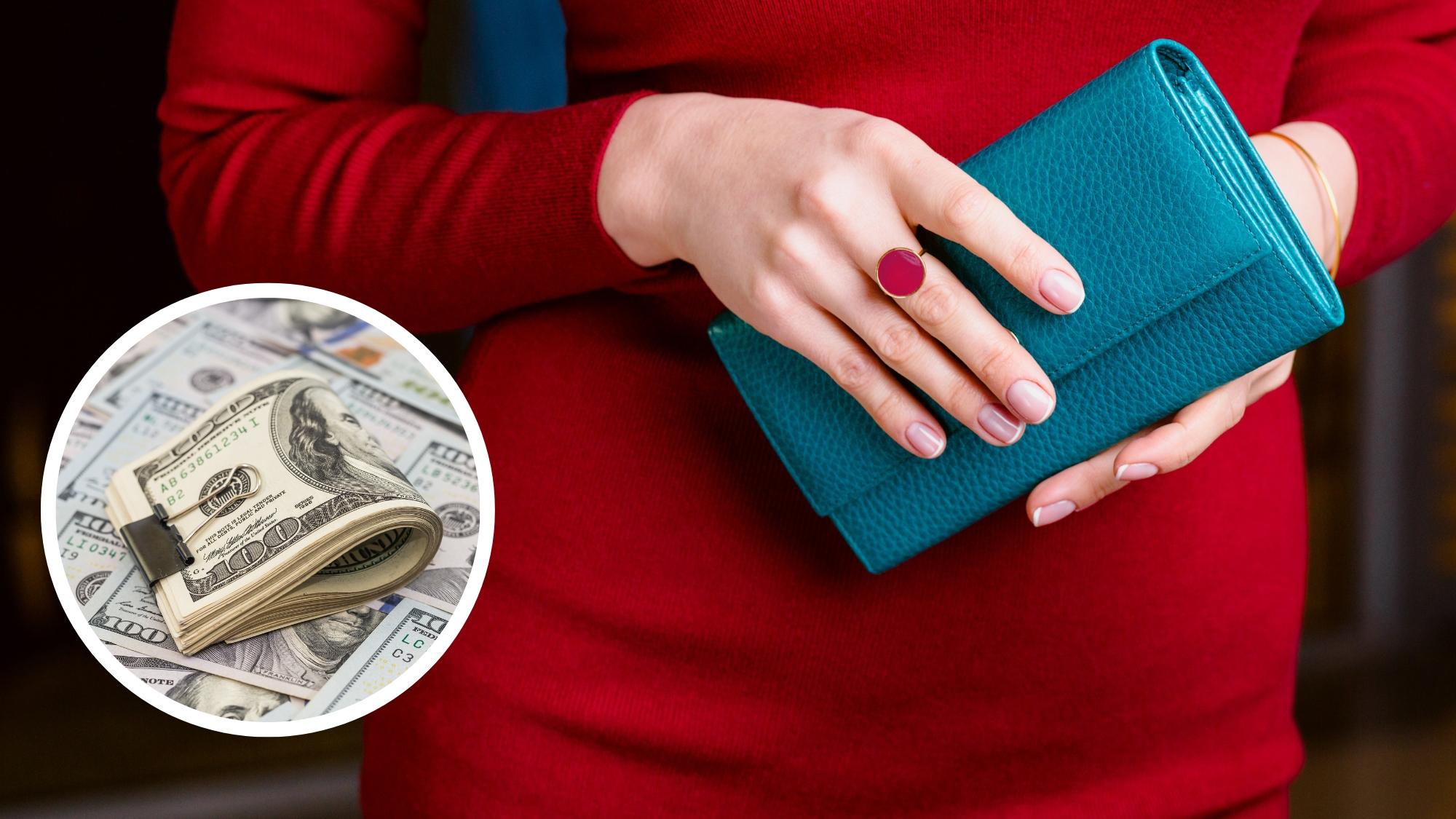 imagine cu o femeie in rosu care tine un portofel in mana