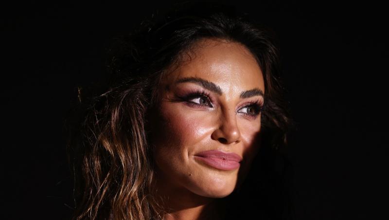 Mădălina Ghenea a strălucit la premiera filmului în care este protagonistă. A purtat pe covorul roșu o rochie fără lenjerie intimă