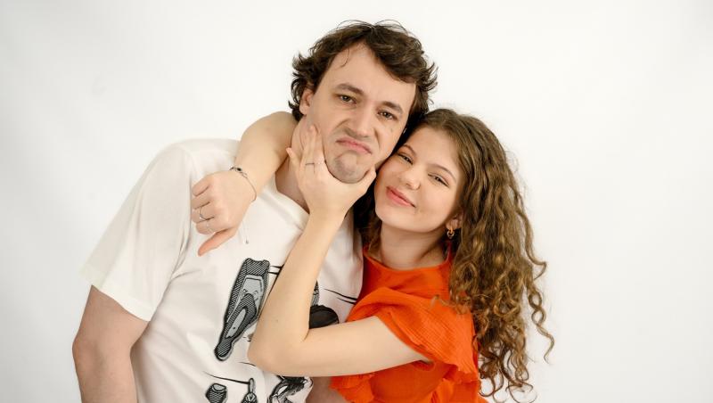 Ana Maria Turcu şi Răzvan Krem Alexe joacă un cuplu în serialul romance Lasă-mă, îmi place! Camera 609, de la Antena 1