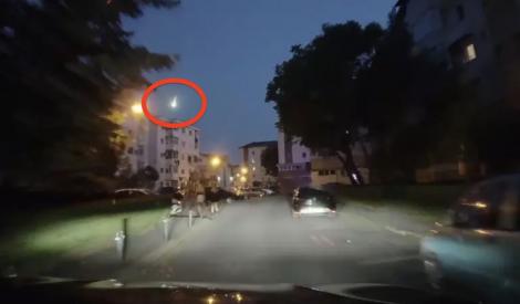 Un meteorit ar fi căzut pe teritoriul României. Fenomenul a luminat puternic cerul VIDEO