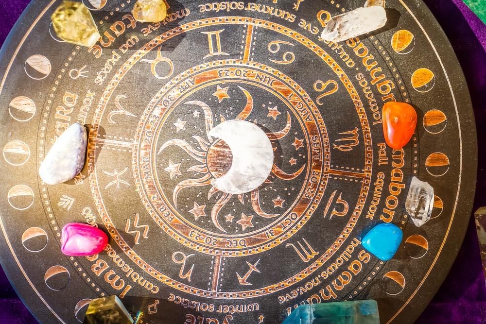 Horoscop august 2023. Cum va fi această luna pentru fiecare zodie în parte, conform astrologilor