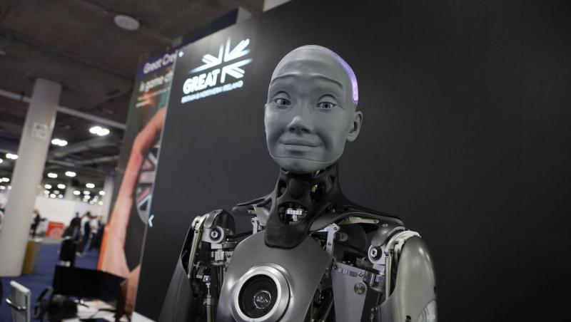 Ce a răspuns un robot, întrebat dacă se va răzvrăti împotriva oamenilor. Reactia lui i-a înspăimânat pe cei prezenți