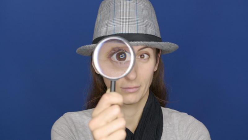 Iluzie optică virală! Crezi că poți să găsești șapca din imagine? Nu e ascunsă, dar puțini o văd. Unde se află, de fapt