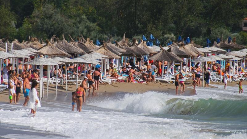 Cât costă să închiriezi un șezlong pe litoralul românesc. Prețurile sunt uriașe în unele stațiuni