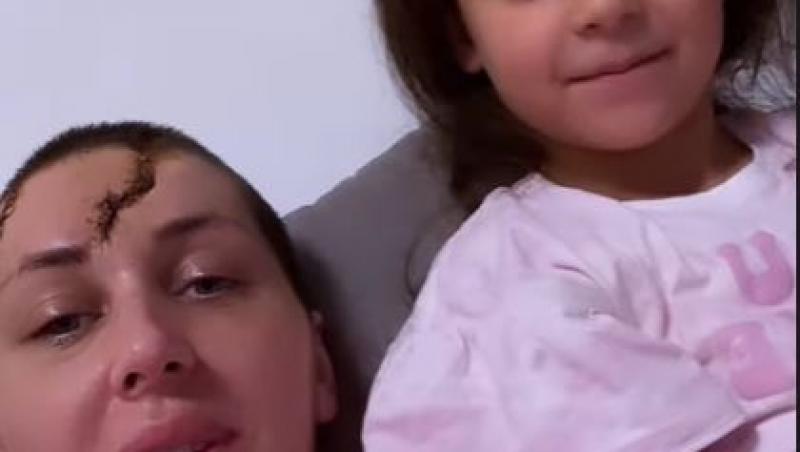 Conversația dintre Dana Roba și fiicele ei care îți va tăia răsuflarea: „Mami, mă iubești?”. Cum s-a afișat alături de micuțe