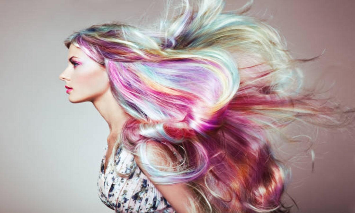 (P) 8 culori ale părului care au revenit în trend și pe care se merită să le iei în considerare