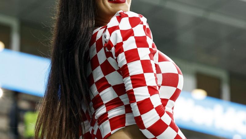 Ivana Knoll, apariție de invidiat fără sutien. Cu cine s-a pozat „cea mai sexy femeie de la Cupa Mondială din Qatar”: „Nu încape”