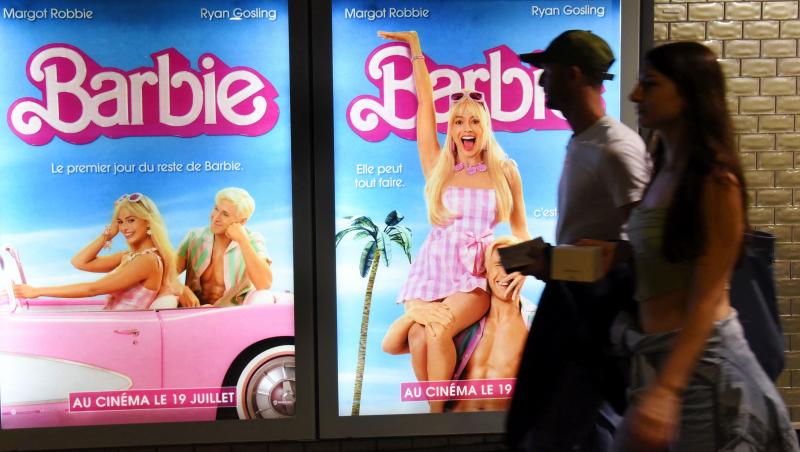 Moda “Barbie” a escaladat. Cât costă sicriul roz care are o căptușeală de prințese | VIDEO. Țara în care se vinde obiectul funerar