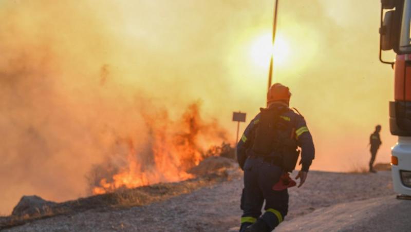Turiștii care și-au pierdut vacanța în urma incendiilor din Grecia, vor fi despăgubiți. Unde își pot continua concediul, gratuit