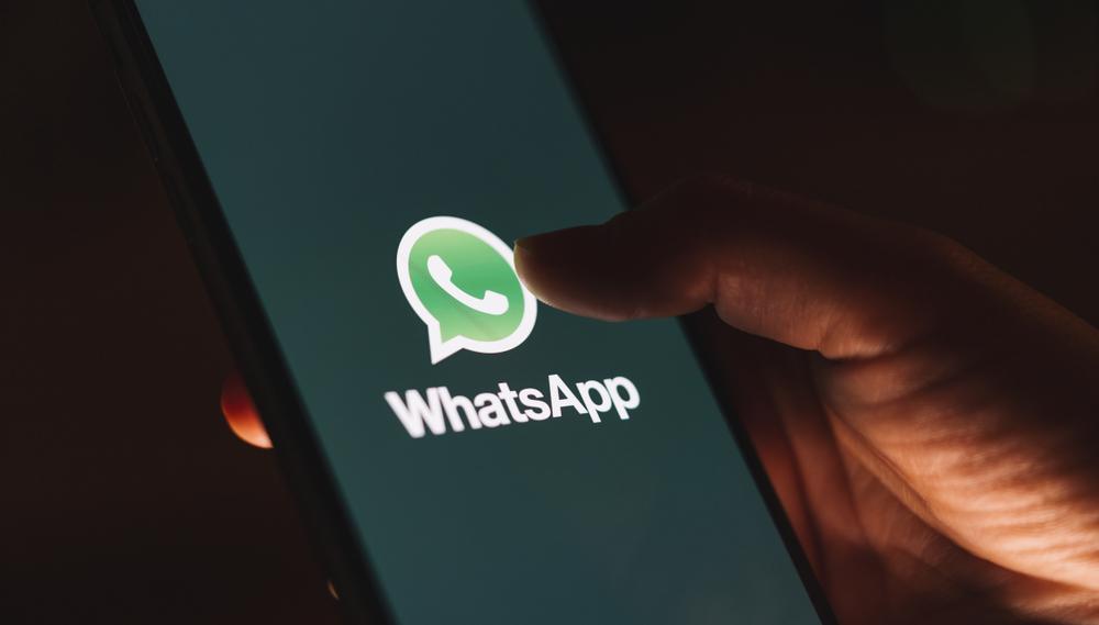 WhatsApp a făcut schimbări legate de fotografiile trimise în chat. Cum sunt impactați utilizatorii