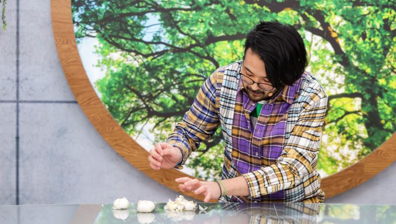 Chefii își măresc familia: Rikito Watanabe este asistentul juraților în sezonul 12 Chefi la cuțite