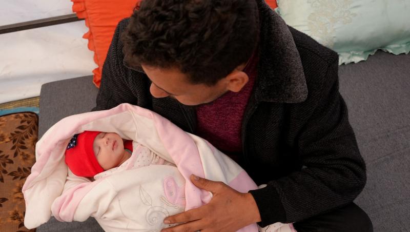 Cât a crescut Afraa, ”copilul miracol” născut sub dărâmăturile din Siria. A supraviețuit seismului și a primit o șansă la viață