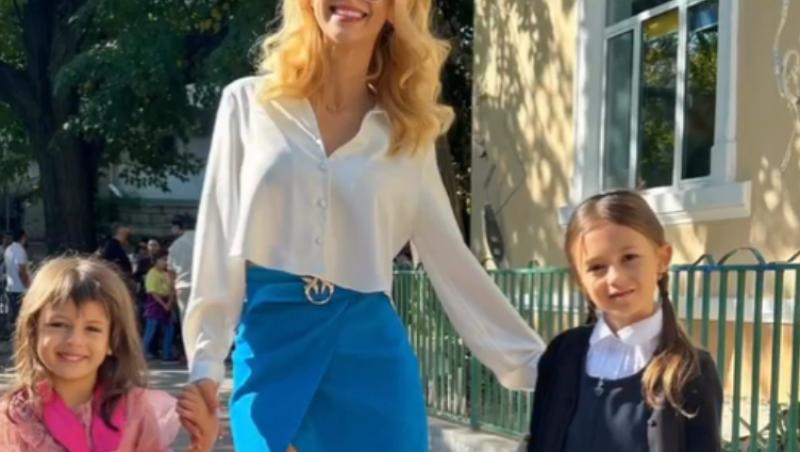 Andreea Bălan, de mână cu fetițele sale în prima zi de școală! Cu ce gânduri a pășit cântăreața în noul capitol din viața lor