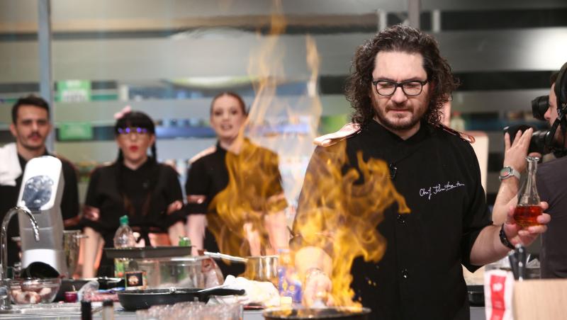 chef florin dumitrescu gătind la show-ul de televiziune Chefi la cuțite