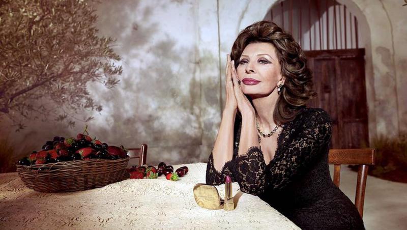 Sophia Loren a împlinit 89 de ani. Fotografiile de colecție cu chipul actriței au făcut înconjurul internetului. Cum mai arată azi