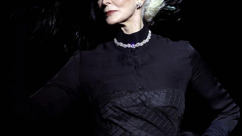 Cel mai în vârstă model din lume a împlinit 92 de ani. Cum arată femeia care la peste 90 de ani a apărut pe coperta revistei Vogue