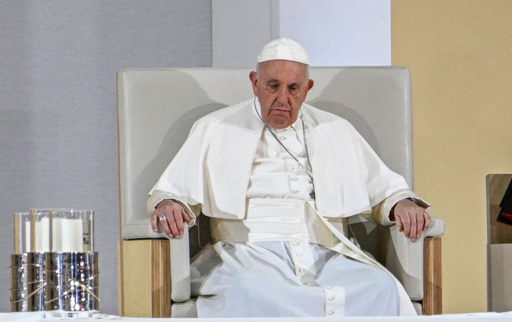 Schimbări în biserică. Decizia Papei Francisc după ce i s-a cerut căsătoria preoților romano-catolici